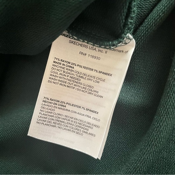 SKECHERS SKECHLUXE turtleneck in green - Picture 8 of 13